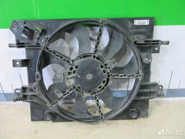 Вентилятор радиатора Renault Duster