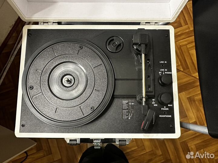 Виниловый проигрыватель alive audio