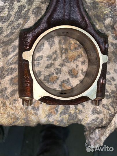 Шатун с поршнем Audi A4 B7 2.0