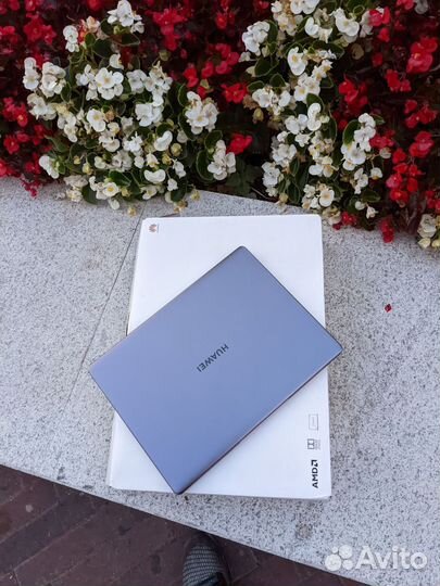 Ноутбук ryzen 7 huawei matebook 13