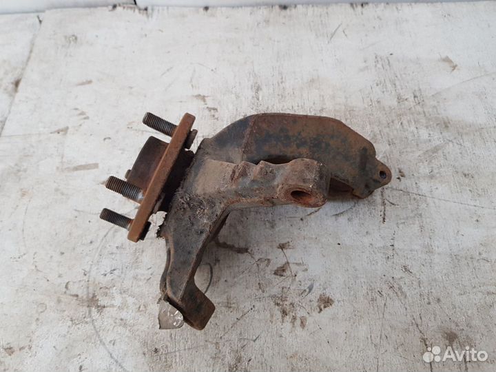 Кулак поворотный передний левый 18 мм Ford Focus 2