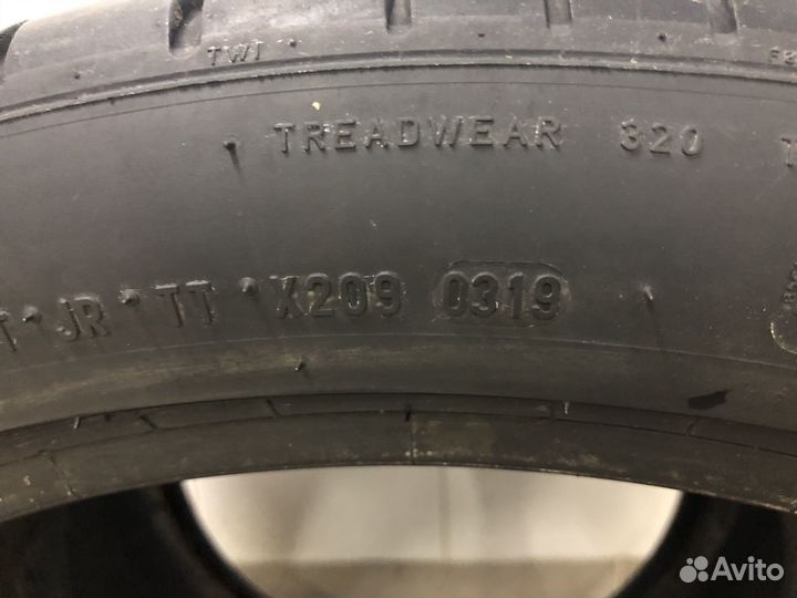 Pirelli P Zero 315/35 R22 111V