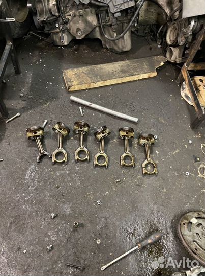 Продаю двигатель Бмв n52 по частям