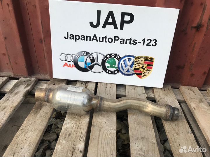 Задняя часть глушителя задняя Mercedes-Benz E-350