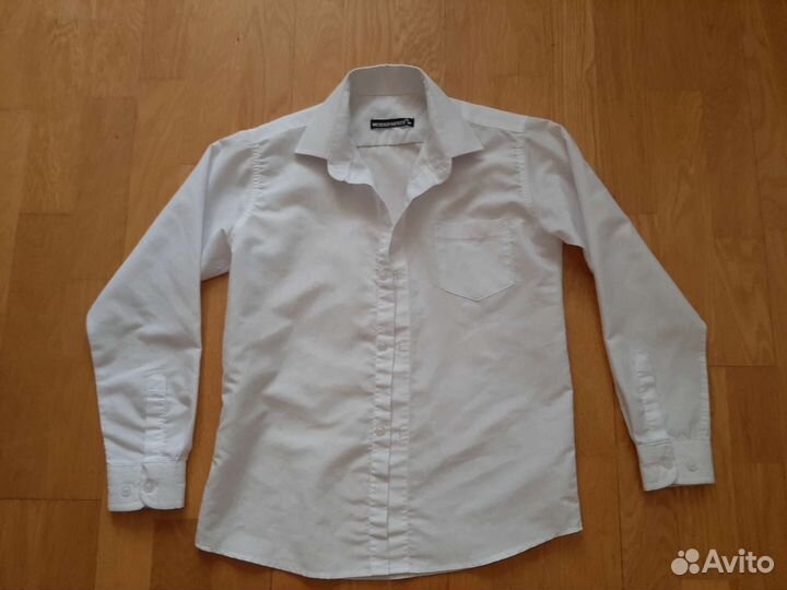 Рубашки школьные 3-4 класс (размеры 33,34)
