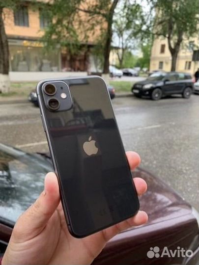 iPhone 11 Ru/a