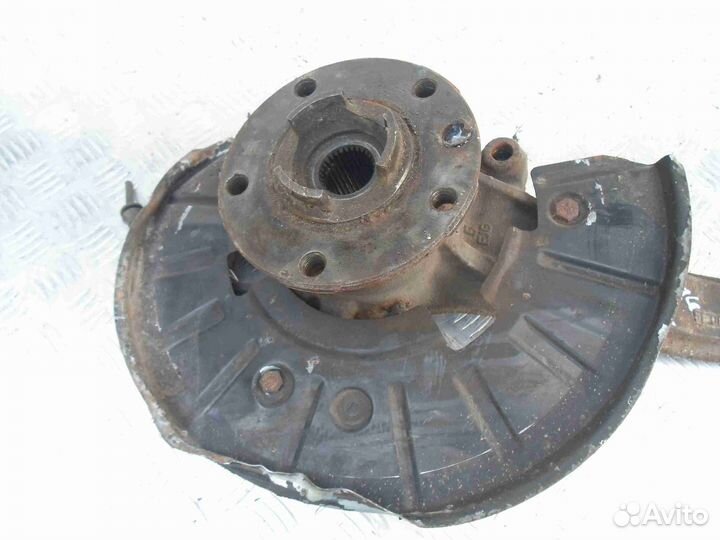 Кулак поворотный левый Porsche Cayenne 955 957 7L0