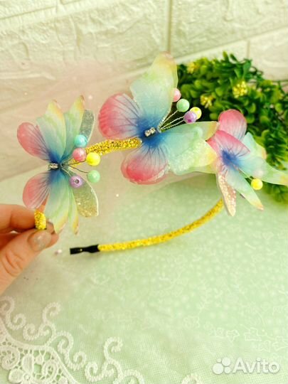 Ободок с бабочками