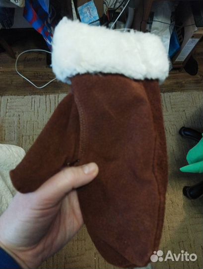 Варежки новые,с натуральными замшей и мехом