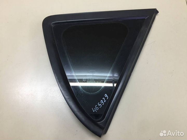 Стекло кузовное глухое правое Kia Ceed ED 2007-201