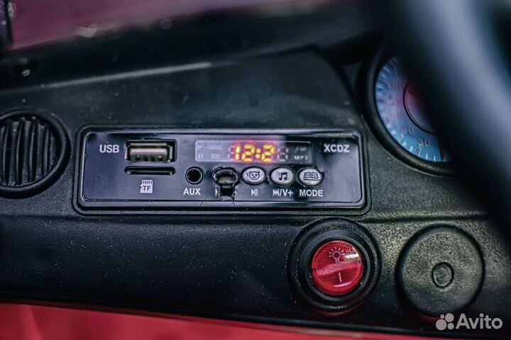 Детский электромобиль BMW