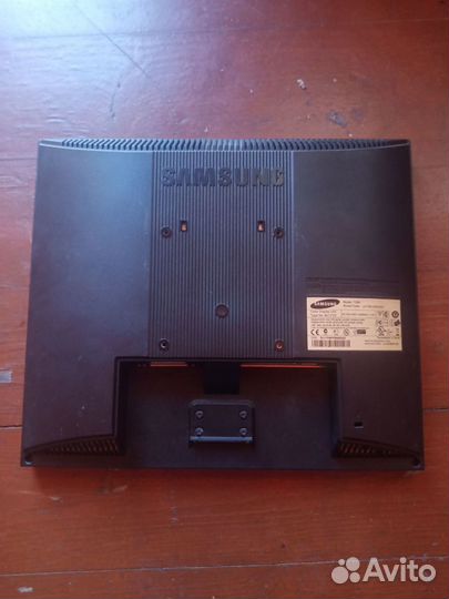 Samsung SyncMaster 720n