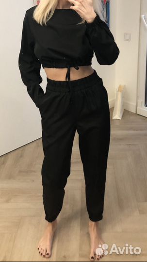 Костюм из тонкой плащевой ткани