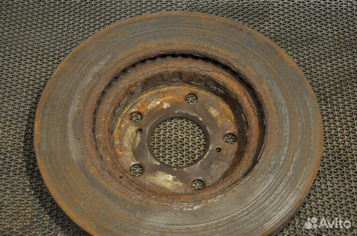 Диск тормозной (передний) Lexus IS250 GSE20