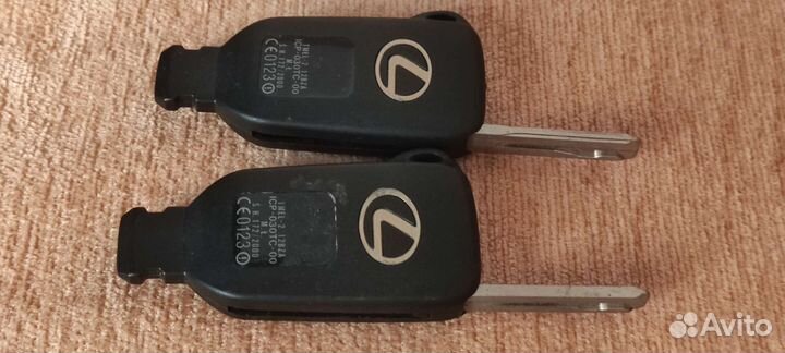 Ключ Lexus