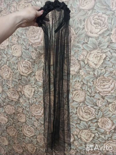 Ободок для волос с цветами