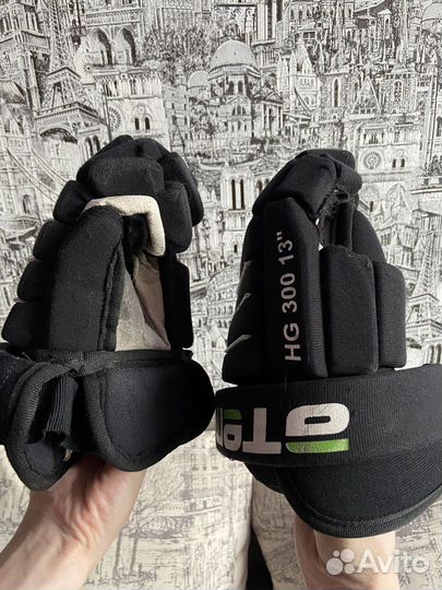 Краги хоккейные