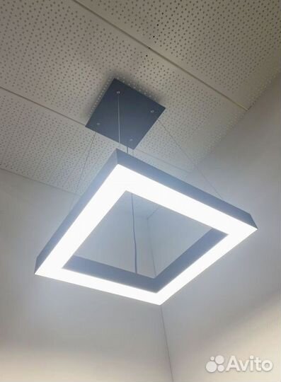 Потолочный светильник