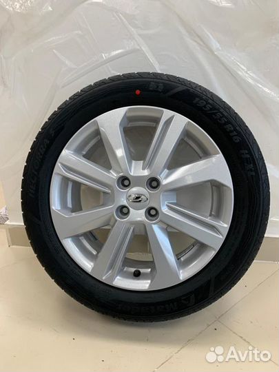 R16 Toyo NanoEnergy 3 195/55, PCD 4x100 DIA 60.1