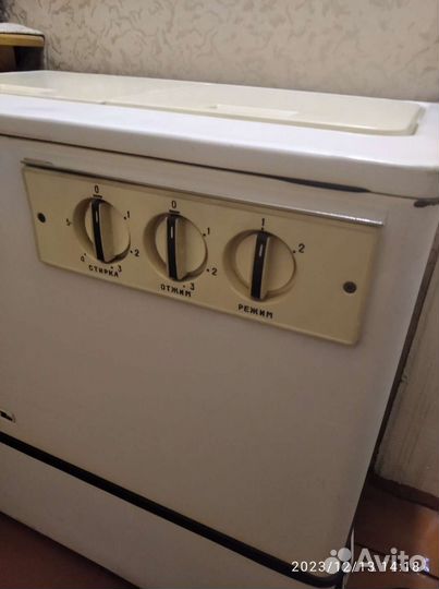 Стиральная машина с вертикальной загрузкой