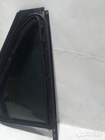 Форточка задней левой двери Mercedes CLK-class