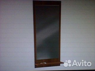 Продается настенное зеркало