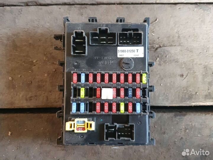 Блок предохранителей Nissan Almera Classic B10