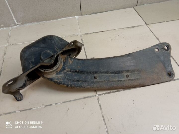 Рычаг задний левый продольный Passat B6