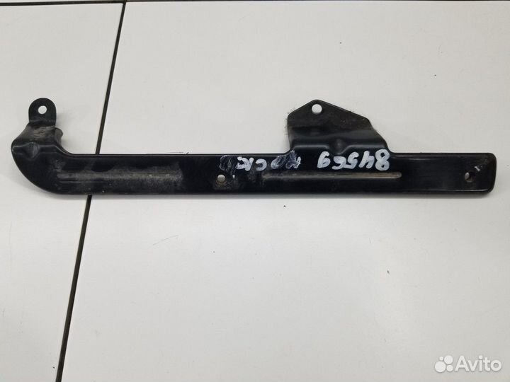 Кронштейн корпуса воздушного фильтра (Москвич 3)