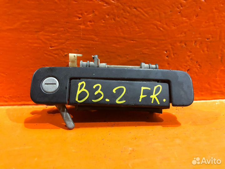 Ручка двери передней правой внешняя audi 80 1986-1991