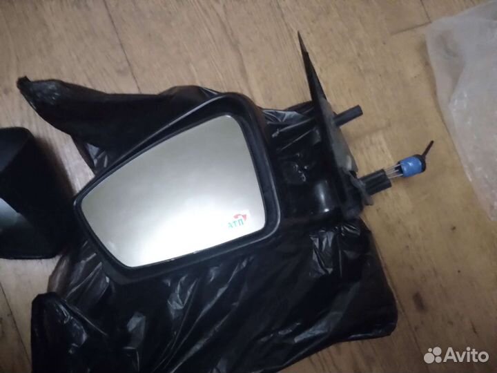 Зеркало на гранту fl левое