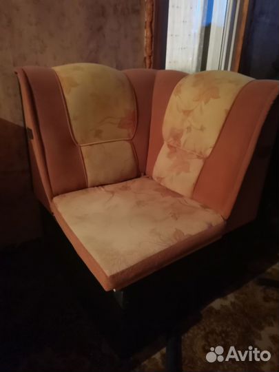 Угловой диван бу