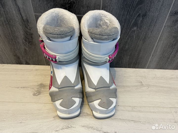 Детские горнолыжные ботинки Elan Bloom 17.5см