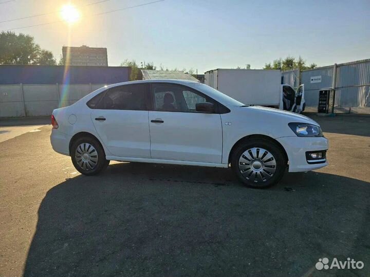 Аренда автомобиля volkswagen polo под доставку