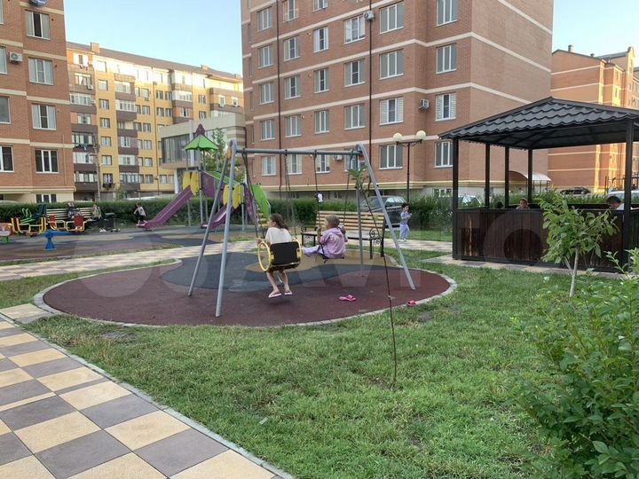 1-к. квартира, 47 м², 2/10 эт.