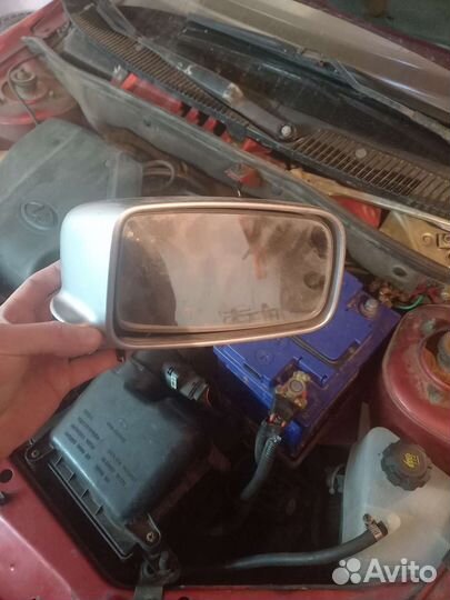 Зеркало заднего вида правое