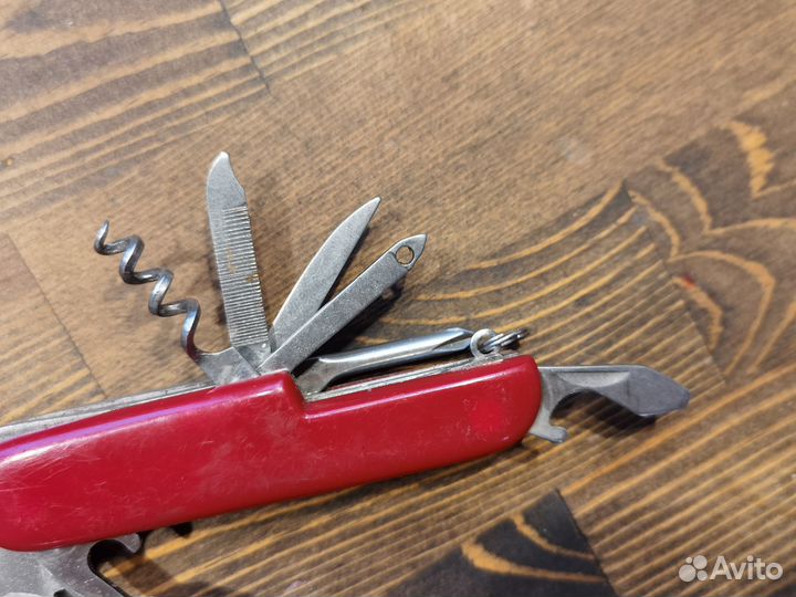 Нож складной многофункциональный