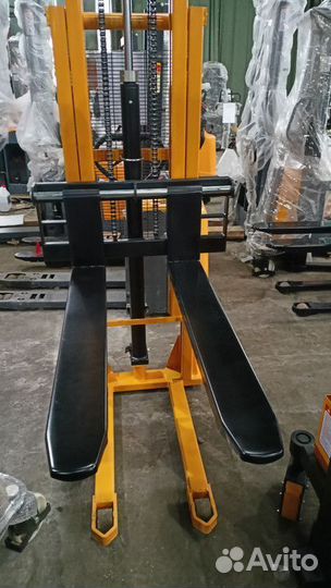 Штабелер с гп 1 тонна