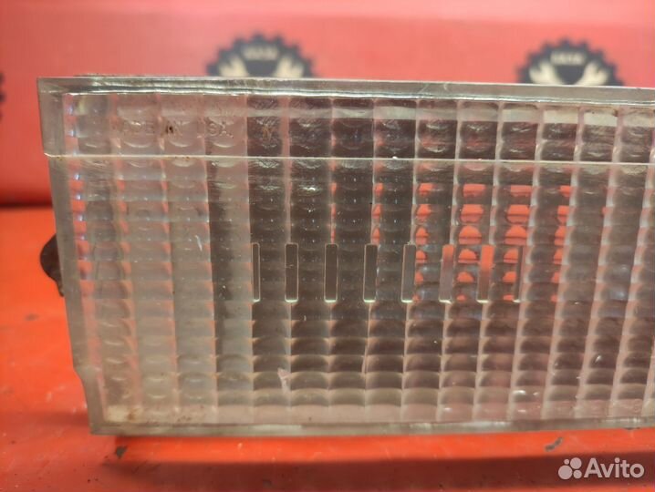 Поворотник левый Jeep Cherokee XJ 1986-1996