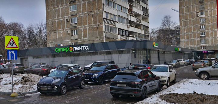 Продам торговое помещение, 1635.4 м²