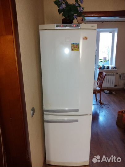 Холодильник Santo AEG electrolux