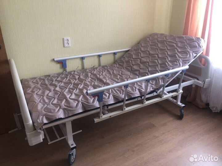 Кровать для лежачих бол-х с противопрол. матрасом