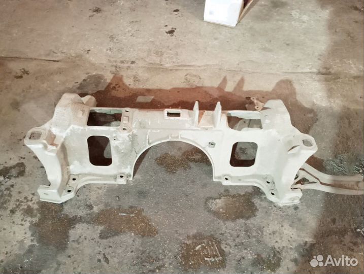 Балка Додж Крайслер