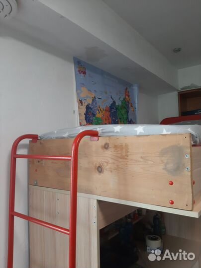 Кровать чердак со столом