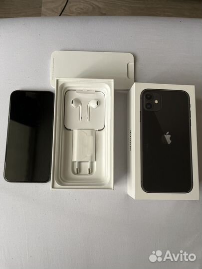 iPhone 11, 64 ГБ