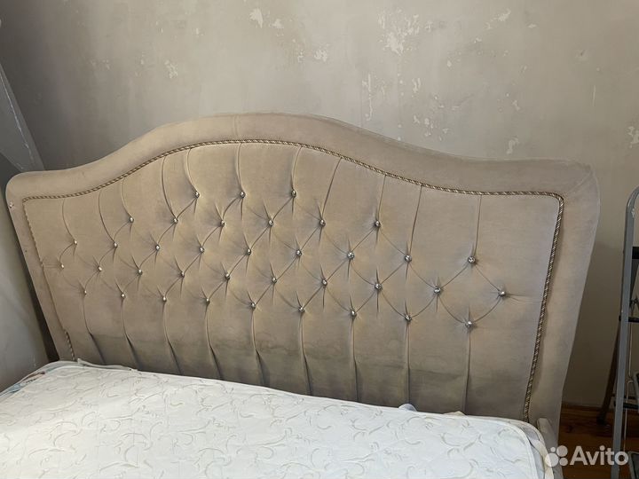 Кровать двухспальная с матрасом 180 200 бу