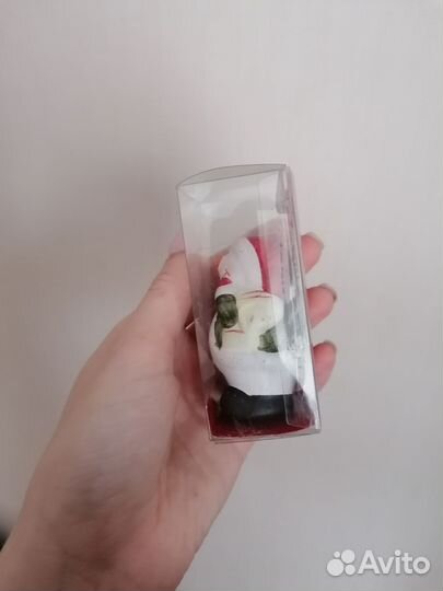 Новогодние статуэтка снеговик