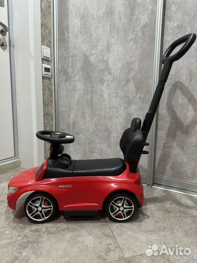 Машинка каталка с ручкой mercedes