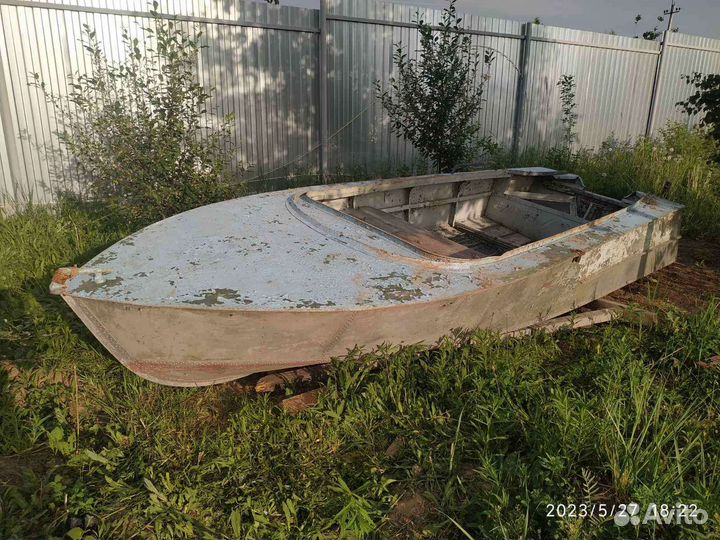 Моторная лодка