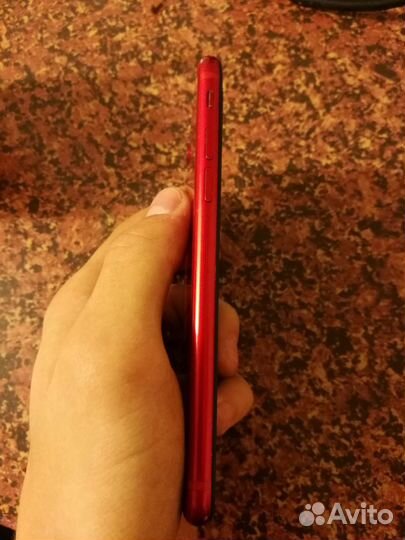iPhone 8 Red 64g